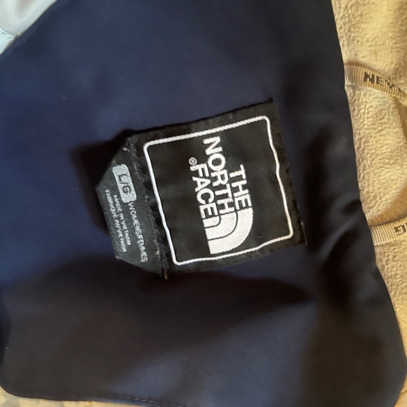 LIKE NEW The North Face women’s Permalift Jacket - Picture 4 of 5